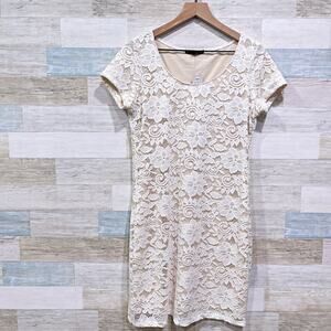 Tiana B Floral Lace Short Sleeve Sheath Dress White Beige Stretch Womens Medium